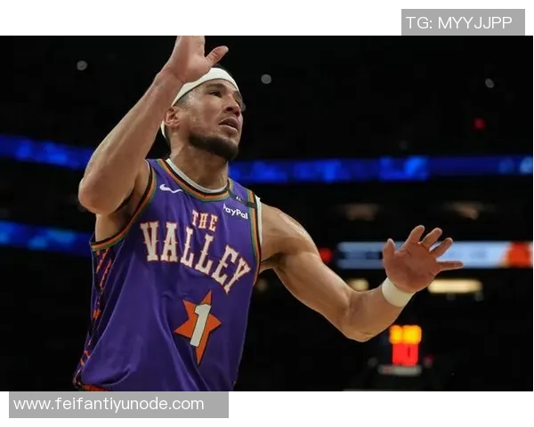 太阳主帅称布克将更多担任控卫角色提升球队进攻效率