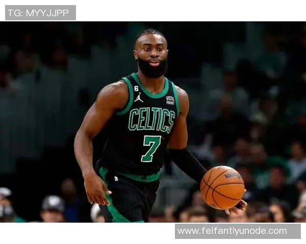 杰伦布朗独揽41分难救球队双拳难敌四手的尴尬局面