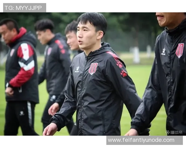 再集结时刻拉米罗带领球队开启新赛季首堂训练课 再集结时刻拉米罗带领球队开启新赛季首堂训练课